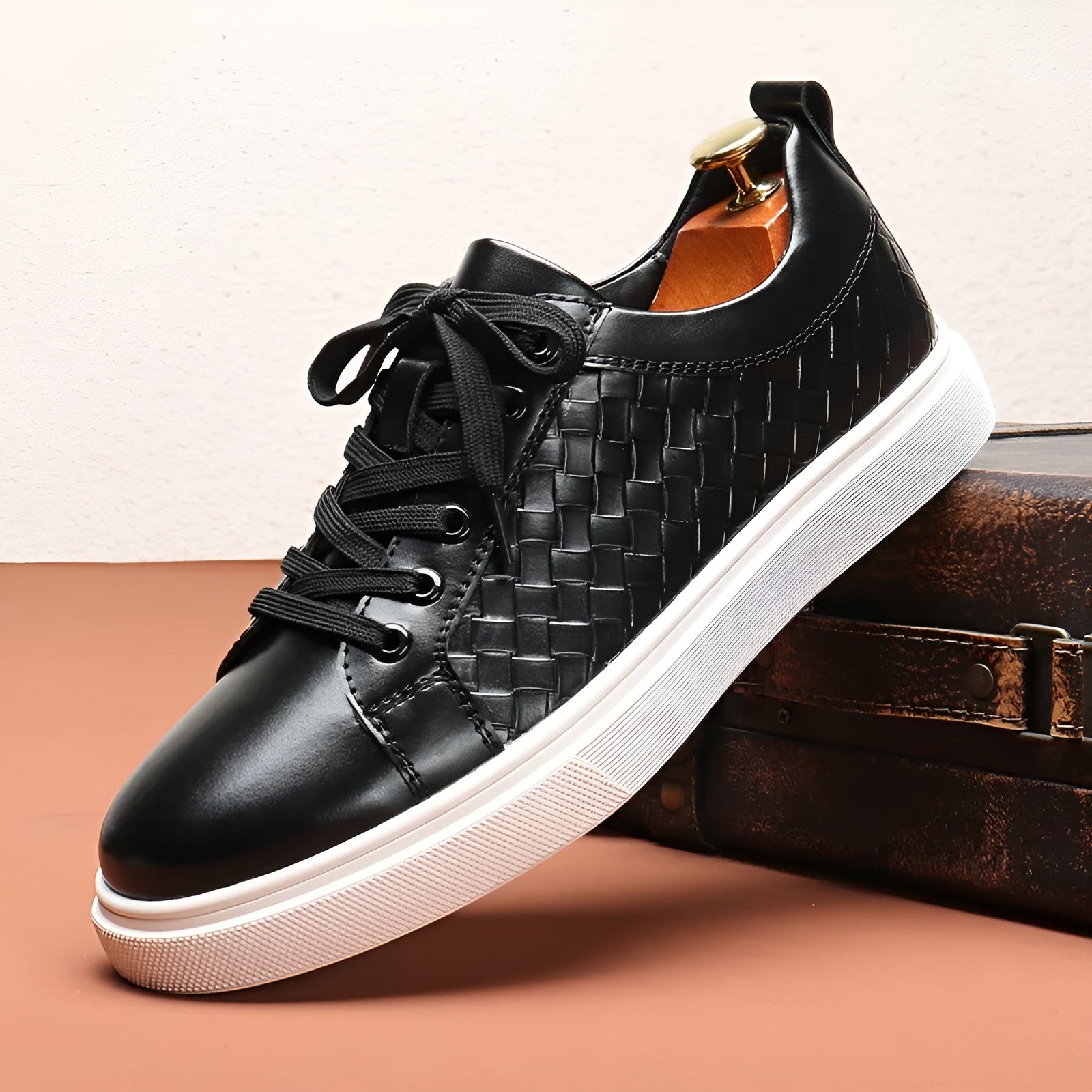 Bryan Classic Sneakers - [Ezra Daniel]